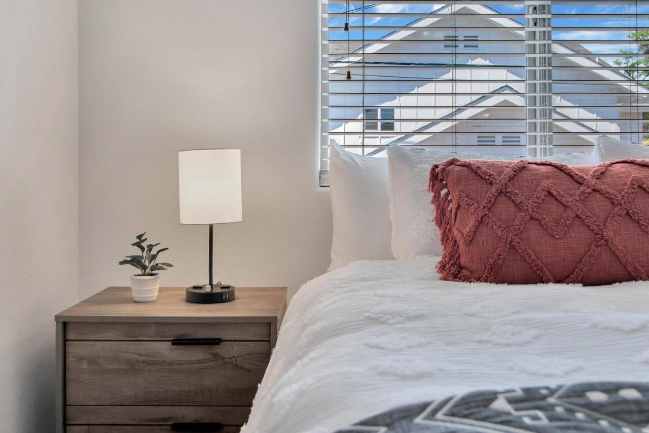 Downtown Paso: Sip N Sleepz 3 Bed/2.5 Bath Villa Paso Robles Exterior photo